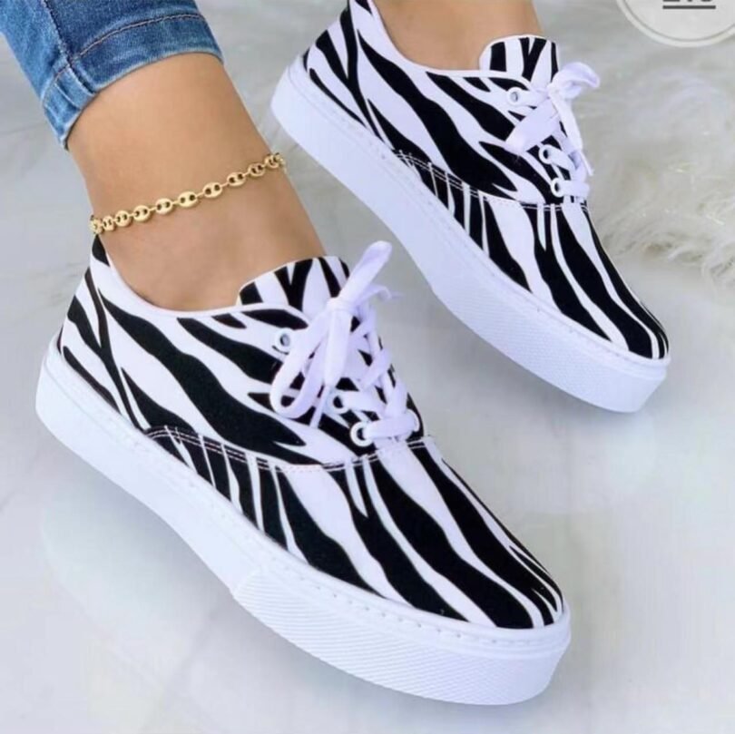 Women Lace-up Print Canvas Fashion Sneakers - Image 8